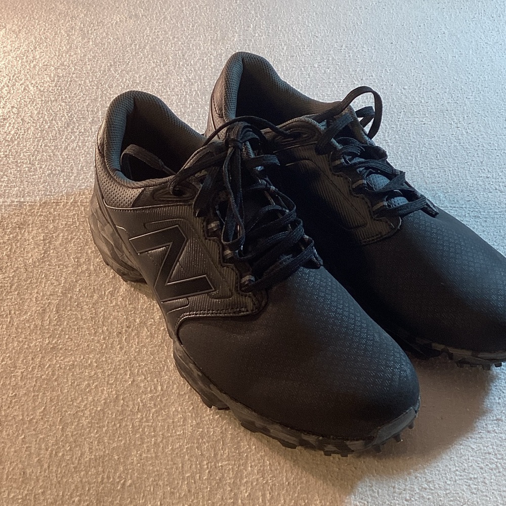 New Balance Men's Black Golf Cleats